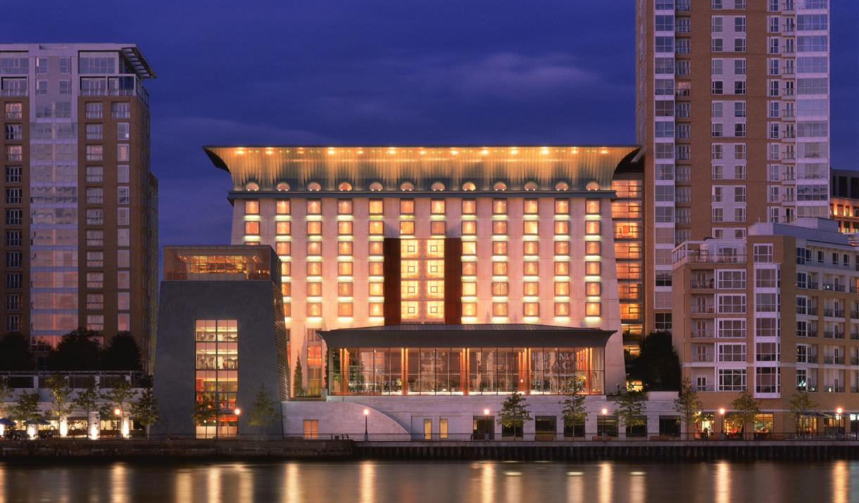 Canary Riverside Plaza Hotel Canary Riverside Plaza Hotel