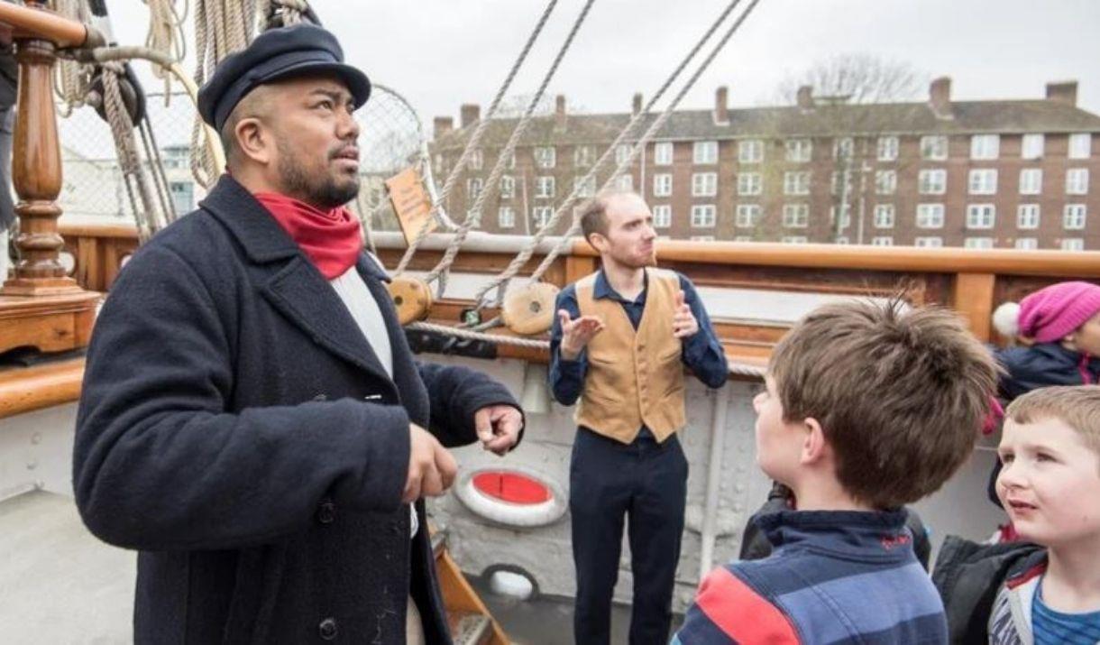 A weekend of fun activities for deaf and hearing families, as we celebrate the Thames at the magnificent Cutty Sark.