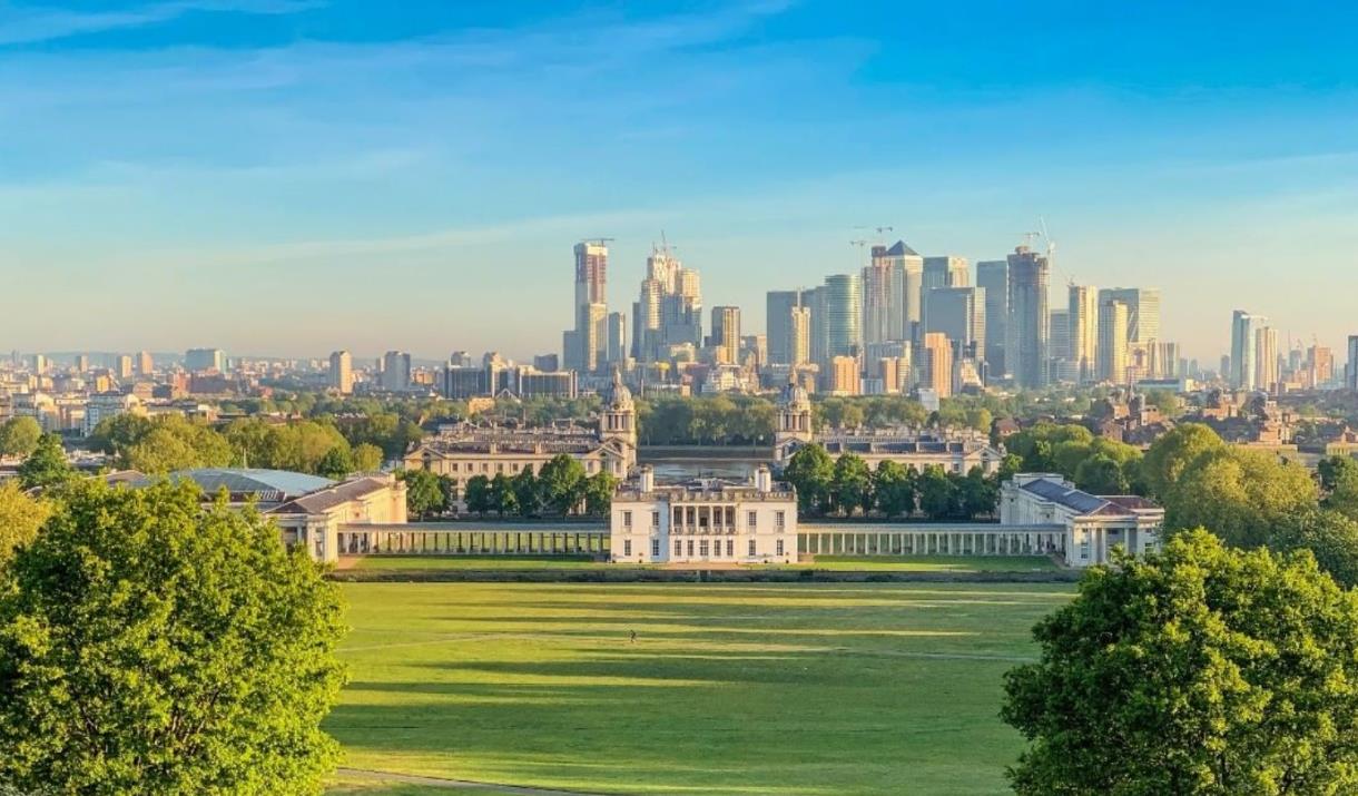 The view from the General Wolfe Statue at the top of the hill in Greenwich Park