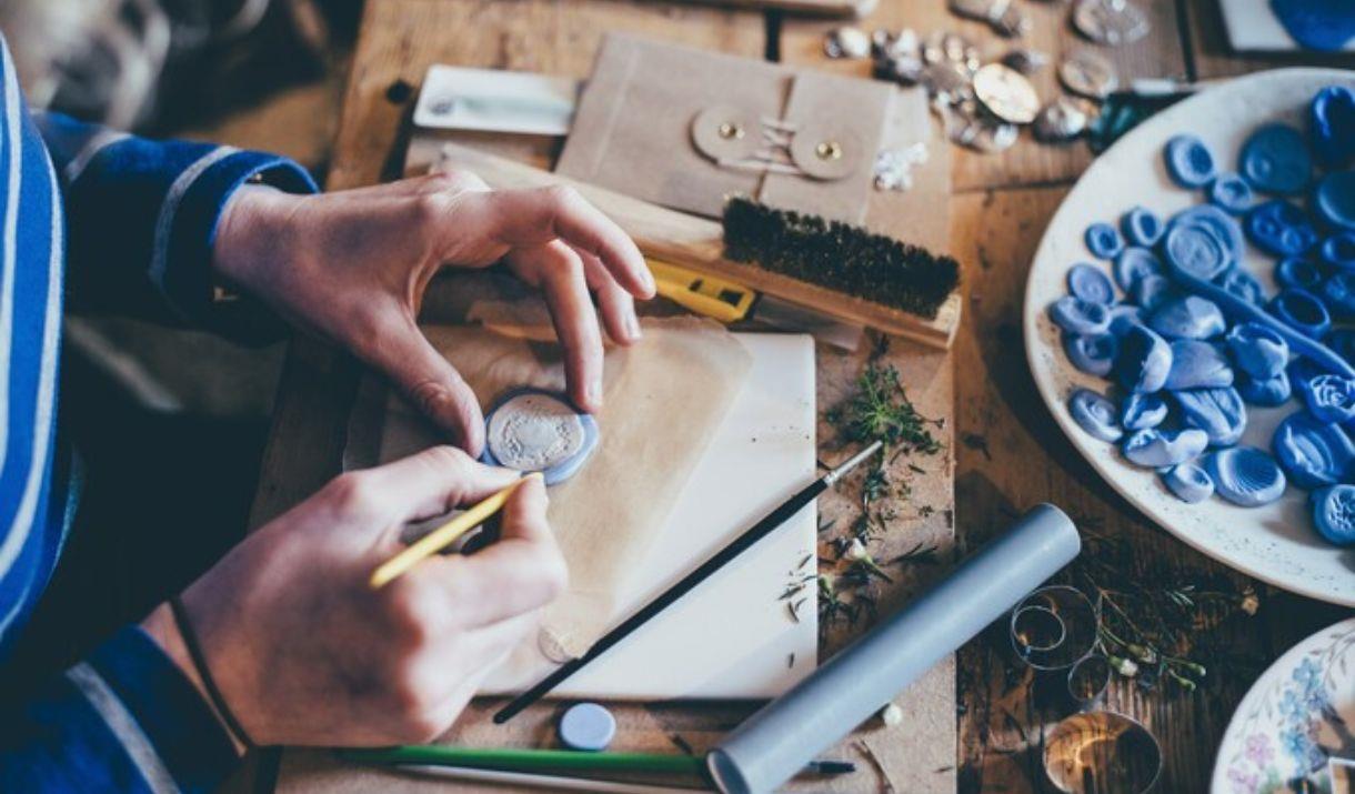 Make Your Own Resin Jewellery