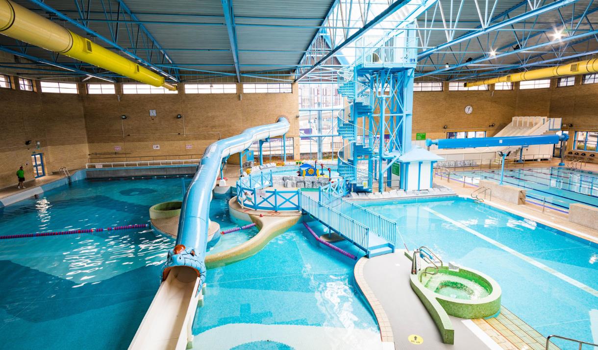 Swimming at Oasis Sports Centre, London