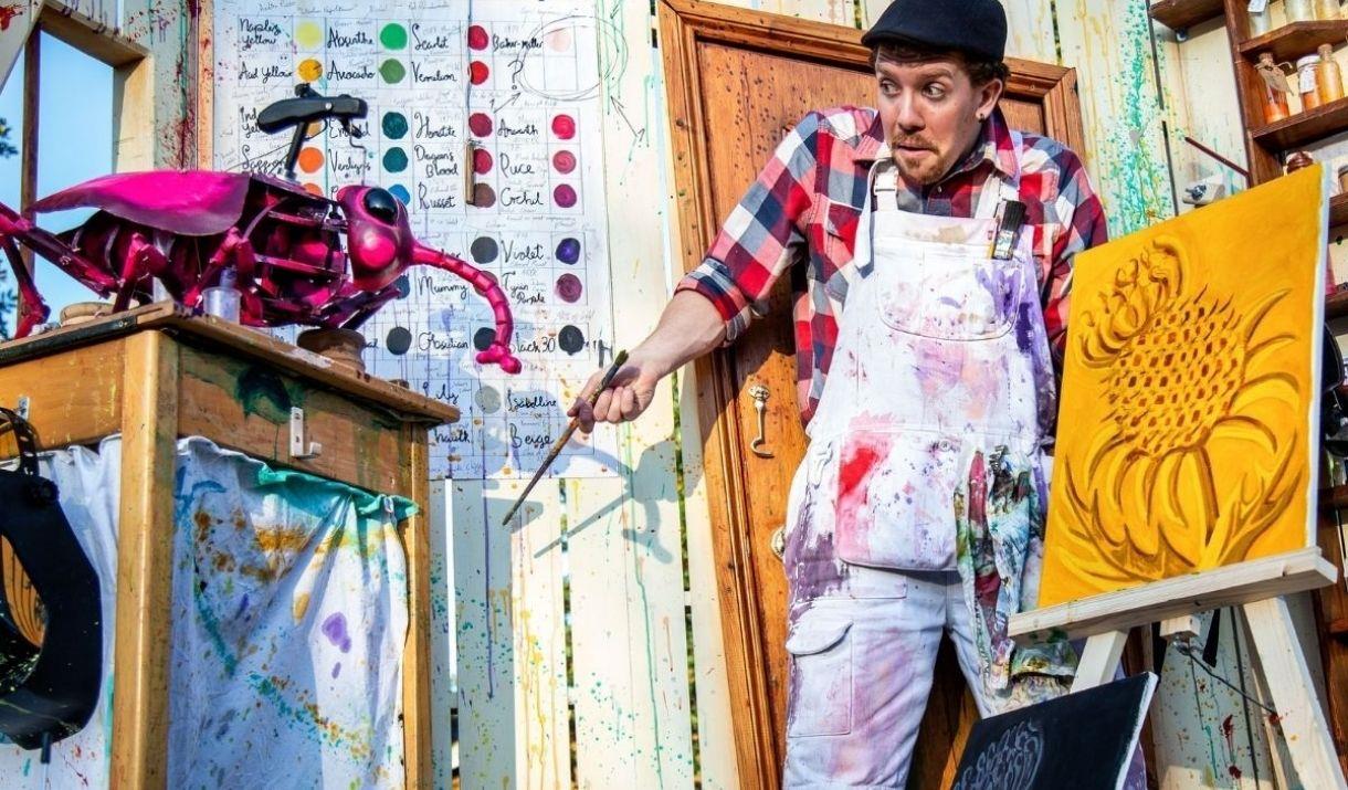 The Lost Colour is a colourful explosion of puppetry, music and comedy all on top of a van! The Lost Colour is a colourful explosion of puppetry, music and comedy all on top of a van!