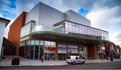 Vue Cinema Eltham - The building has a very nice architectural design and looks very welcoming for everyone